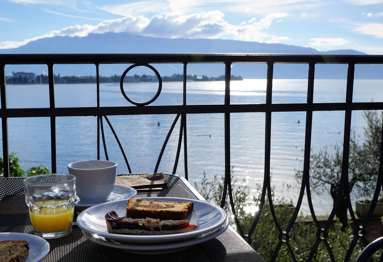 Garda, Italy, Valgyti, Pusryčiai, Tortas, Šventė, Pastatas, Ežeras, Gamta, Uostas