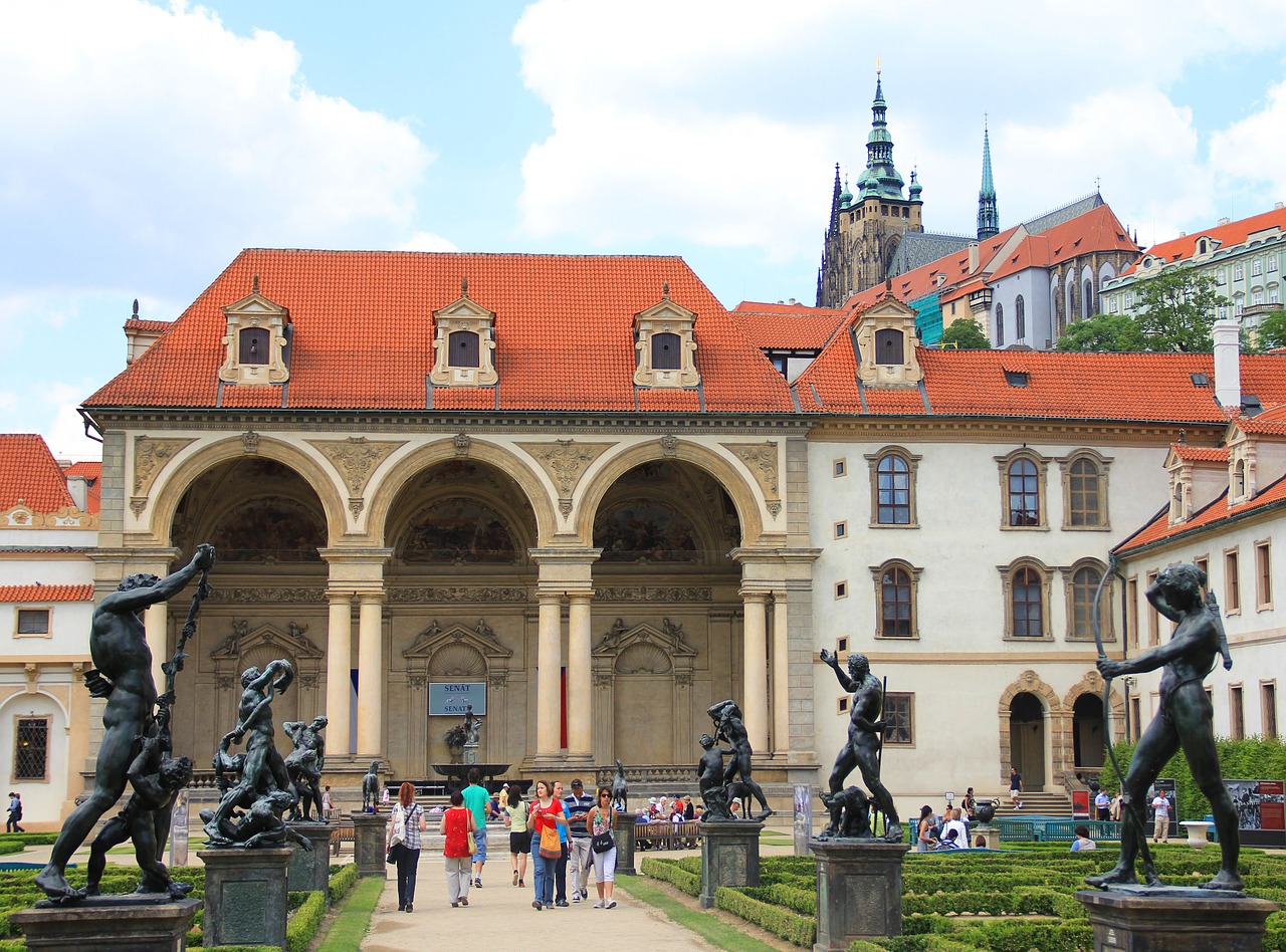 Sodas,  Rūmai,  Praha,  Čekija,  Pilis,  Statulas,  Architektūra,  Turizmas,  Istorija,  Fasadas
