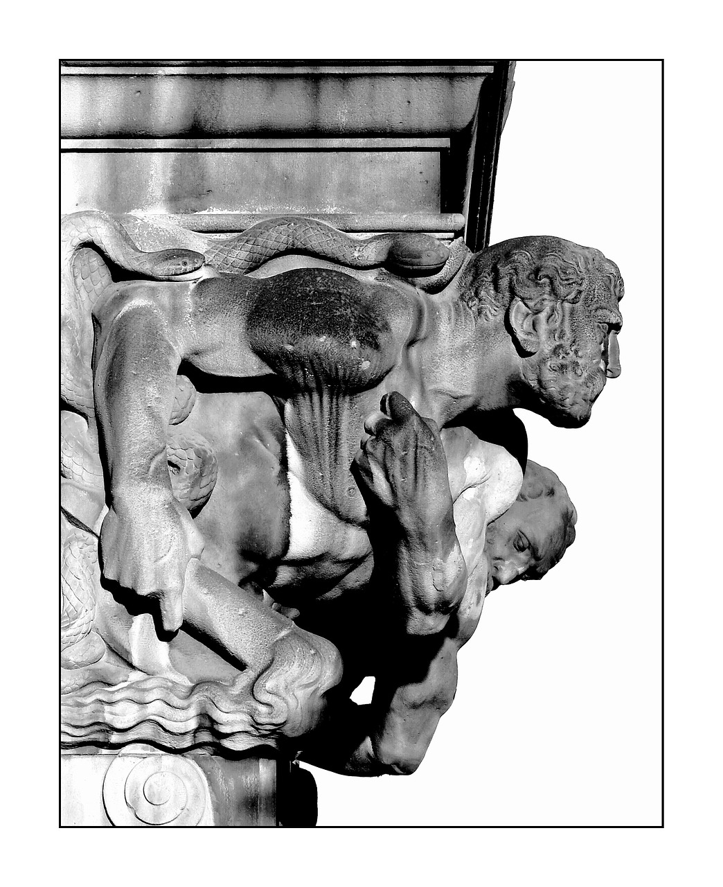 Gargoyle, Statula, Figūra, Skulptūra, Galva, Akmens Figūra, Menas, Turėti, Sunkio Apkrova, Stogo Bagažinės Architektūra