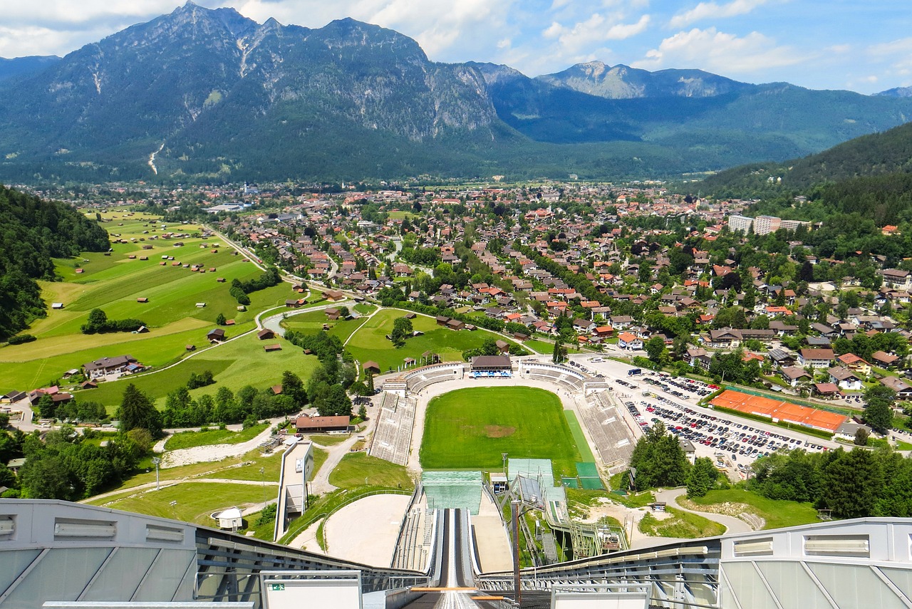 Garmisch, Partenkirchen, Bavarija, Garmisch Partenkirchen, Slidinėjimo Šuolis, Perspektyva, Kalnai, Kraštovaizdis, Nemokamos Nuotraukos,  Nemokama Licenzija