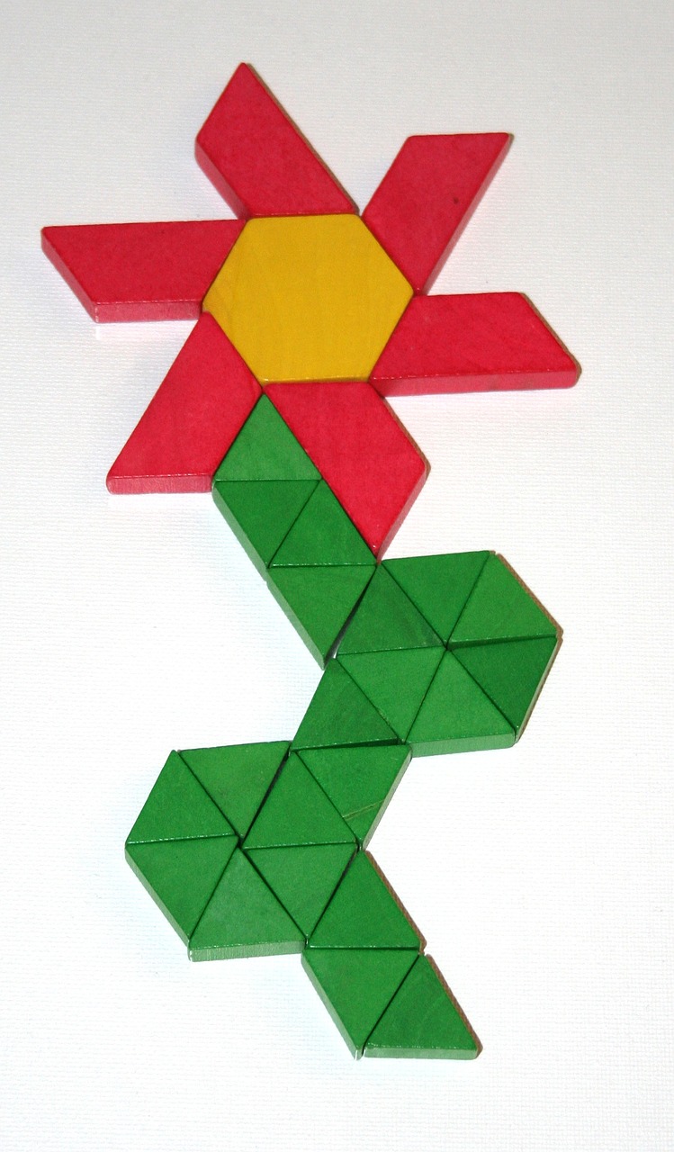 Geometrinis, Blokai, Gėlė, Šešiakampis, Trikampis, Trapecijos, Raudona, Žalias, Geltona, Formos