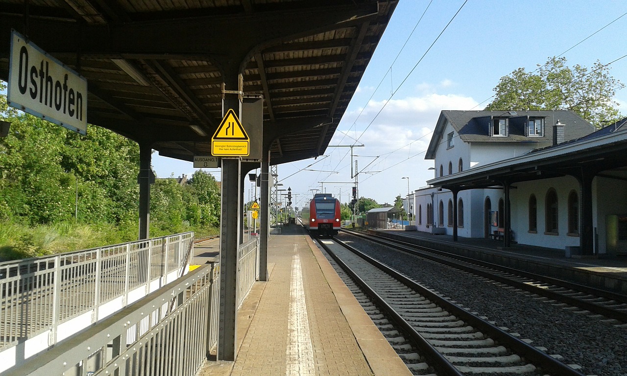 Vokietija, Rheinhessen, Osthofen, Traukinių Stotis, Skydas, Traukinys, Nemokamos Nuotraukos,  Nemokama Licenzija