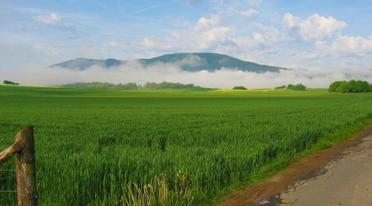 Vokietija, Kraštovaizdis, Kalnai, Dangus, Debesys, Vaizdingas, Rūkas, Pasėlių, Ūkis, Kaimas