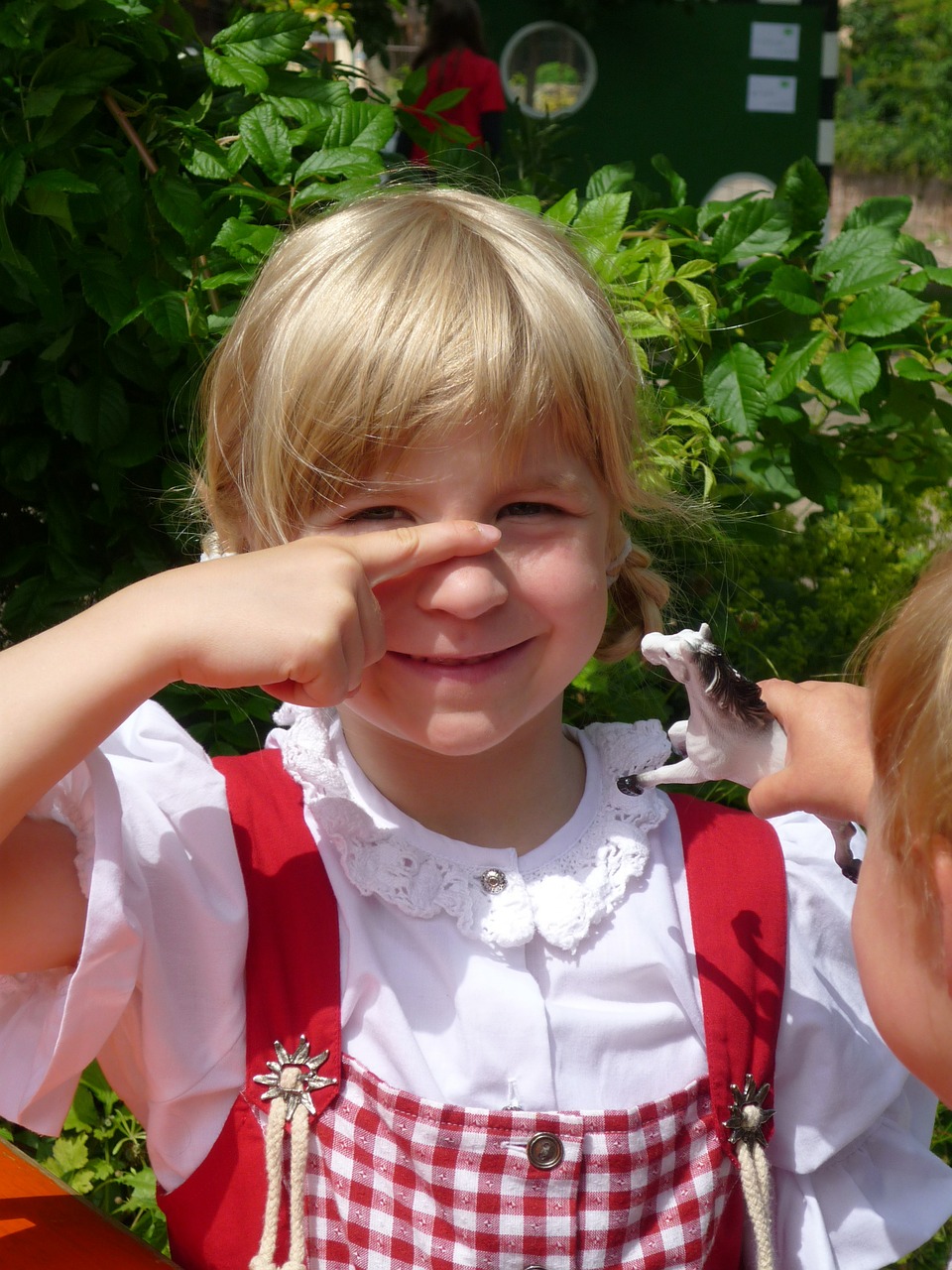 Mergaitė, Dirndl, Bavarian, Oktoberfest, Kostiumai, Suknelė, Bavarija, Raudona, Balta, Juokinga