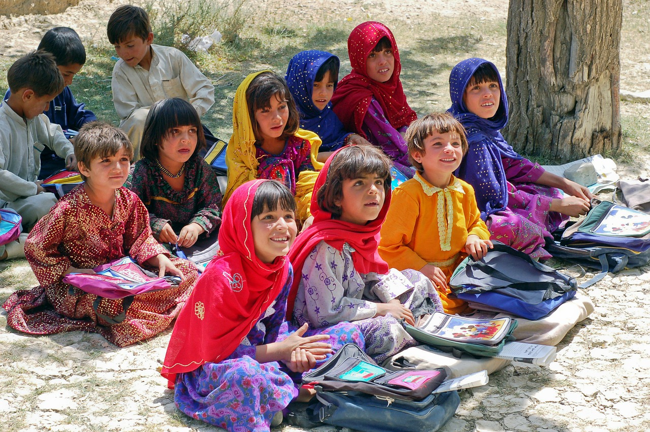 Mergaitė, Moksleivė, Mokytis Schulem, Afganistanas, Musulmonai, Islamas, Vaikai, Vaikinai, Berniukai, Nemokamos Nuotraukos