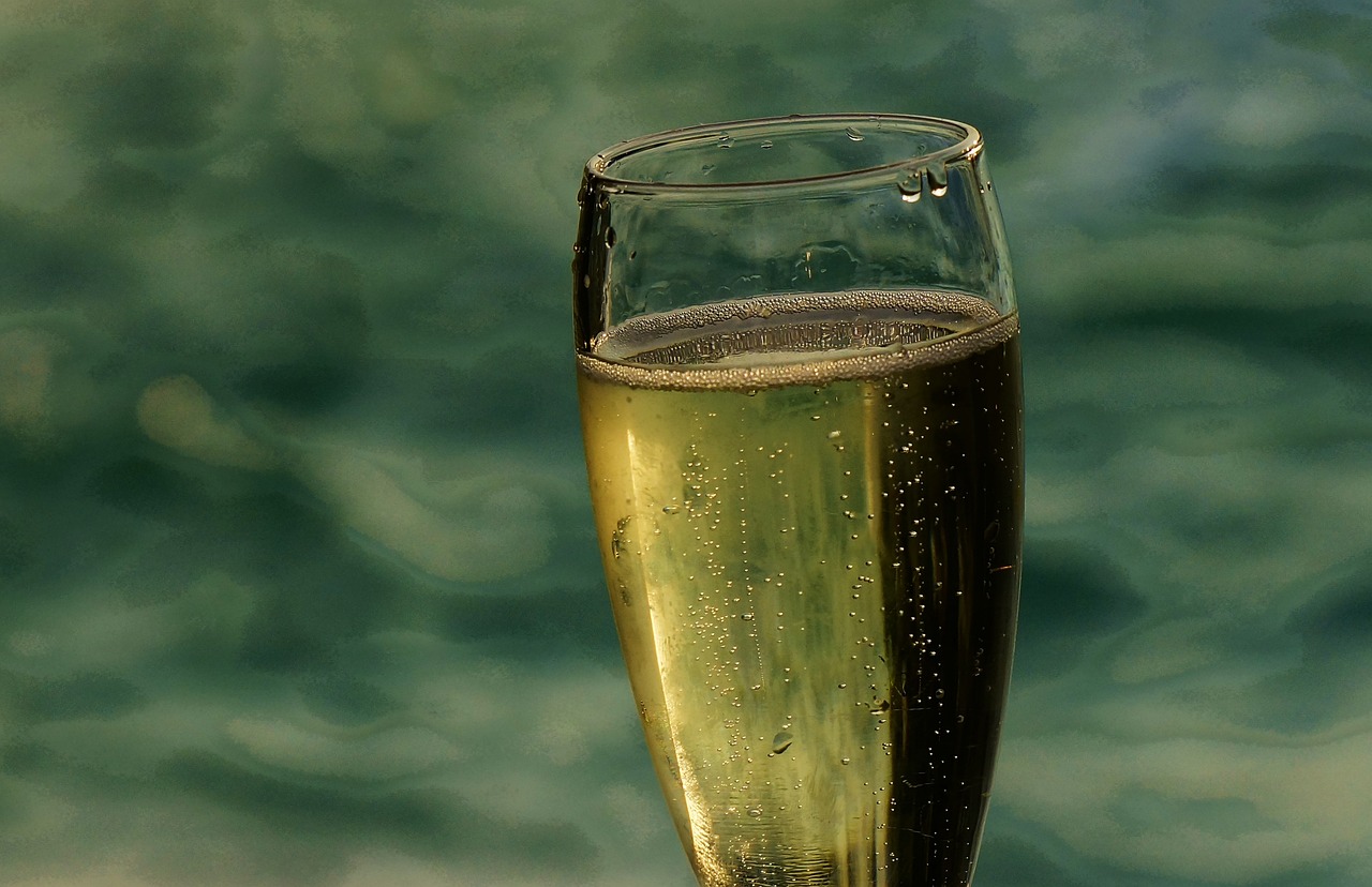 Stiklas, Šampanas, Prosecco, Gerti, Šampano Akiniai, Putojantis Vynas, Vasara, Nuotaika, Gera Nuotaika, Burbulas
