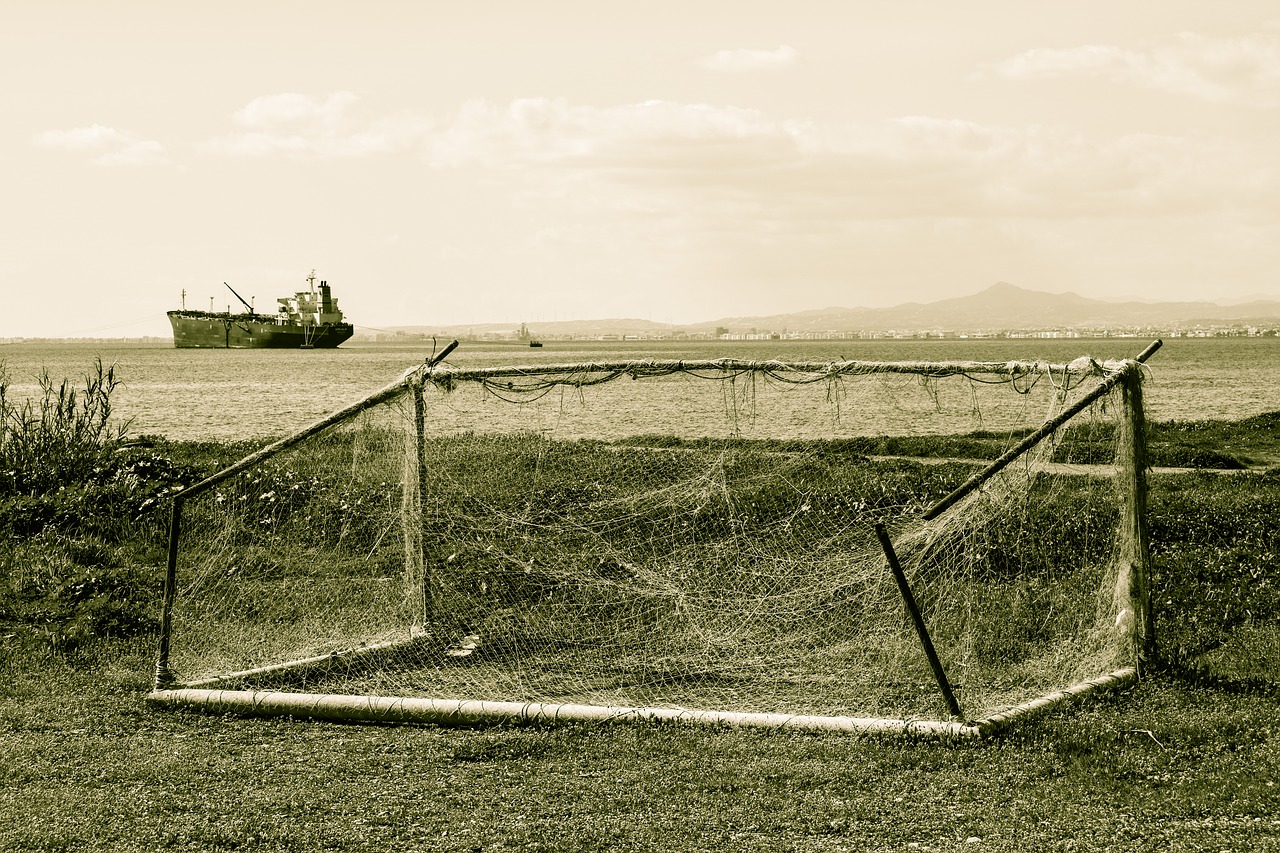 Goalpost, Sunaikintas, Rusvas, Skilimas, Dėvėti, Pašalinimas, Nemokamos Nuotraukos,  Nemokama Licenzija