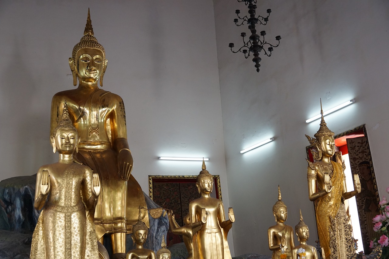 Auksinis,  Buda,  Religija,  Kelionė,  Statula,  Šventykla,  Skulptūra,  Menas,  Dievybė,  Architektūra