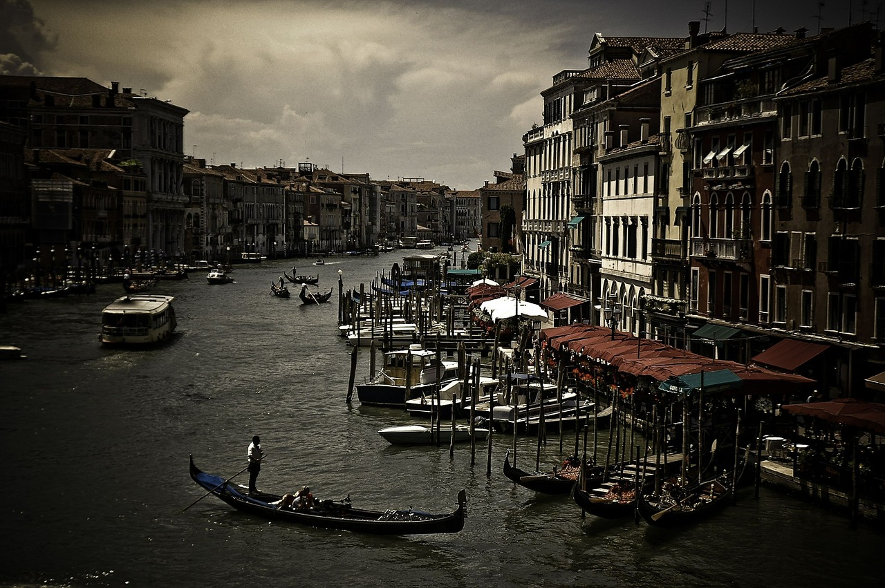 Gondola, Kanalas, Venecija, Italy, Kelionė, Valtis, Vanduo, Venetian, Gondolieris, Transportas