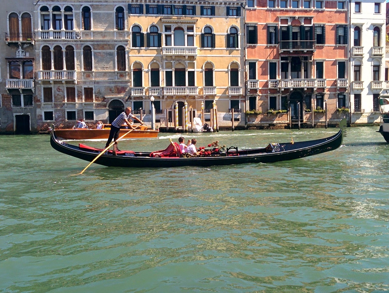 Gondola, Venecija, Upė, Italy, Gondoliers, Kanalas, Nemokamos Nuotraukos,  Nemokama Licenzija