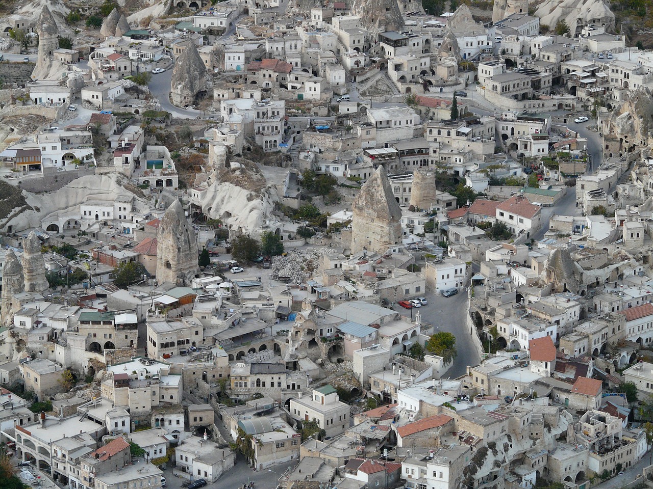 Gorema, Turkija, Cappadocia, Uchisar, Vieta, Nevšehir Provincija, Piliakalnis, Tufa, Minaretai, Namai