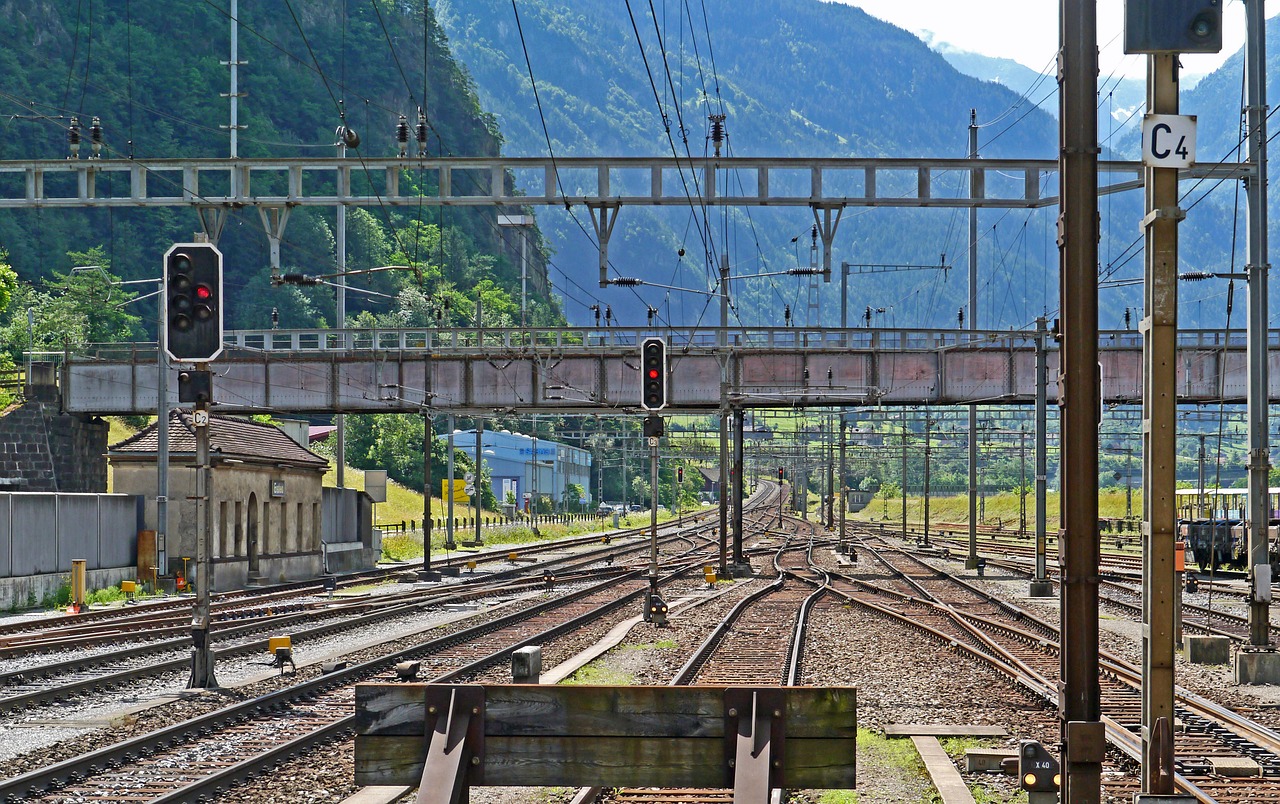 Gotthard Linija, Erstfeld, Išvažiuoti Pietus, Kietas Takas, Pradžia, Žinomas, Minkštas Kelias, Prieš Kursą, Transalpine, Nuolydis