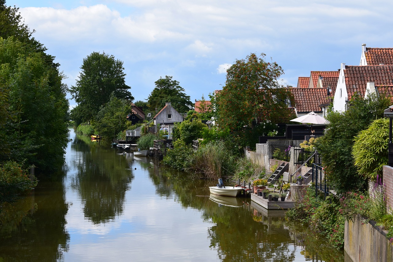 Gracht, Kanalas, Vanduo, Atspindys, Valtis, Nemokamos Nuotraukos,  Nemokama Licenzija