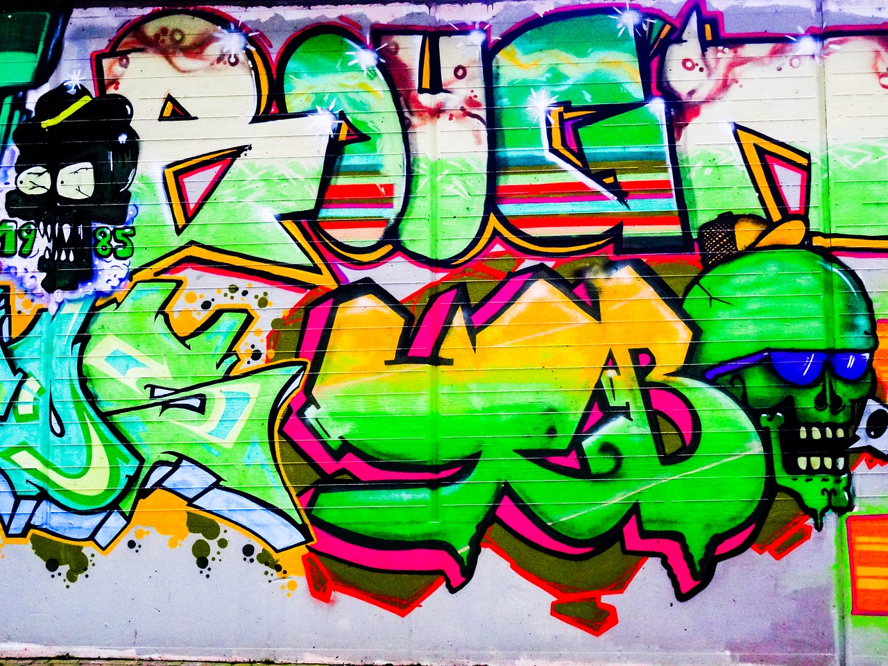 Grafiti, Raidės, Šrifto, Tekstas, Kaukolė Ir Skersmens Kaulai, Akiniai Nuo Saulės, Apdaila, Dažytos, Siena, Menas