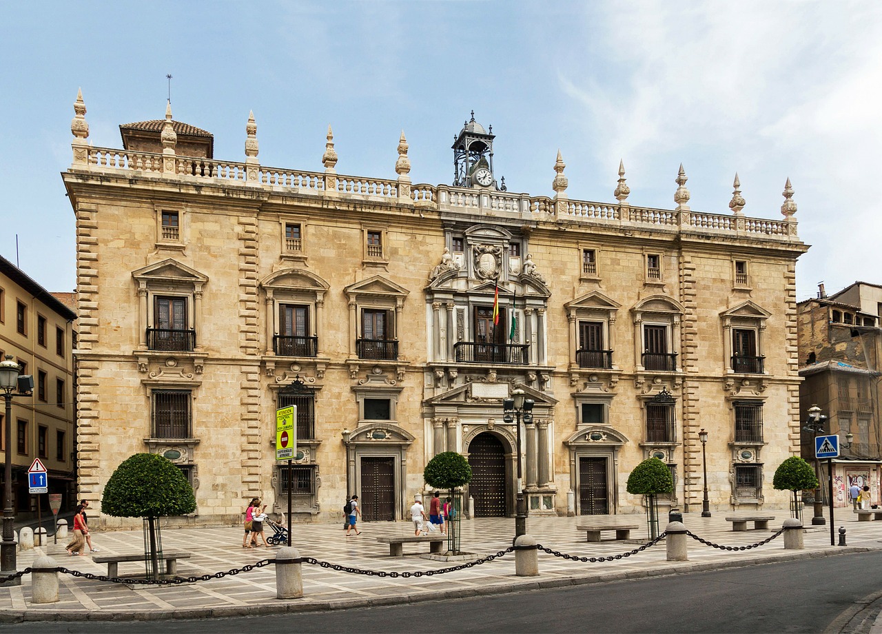 Granada, Ispanija, Teismo Rūmai, Vyriausybė, Dangus, Debesys, Miestas, Miestai, Miesto, Architektūra