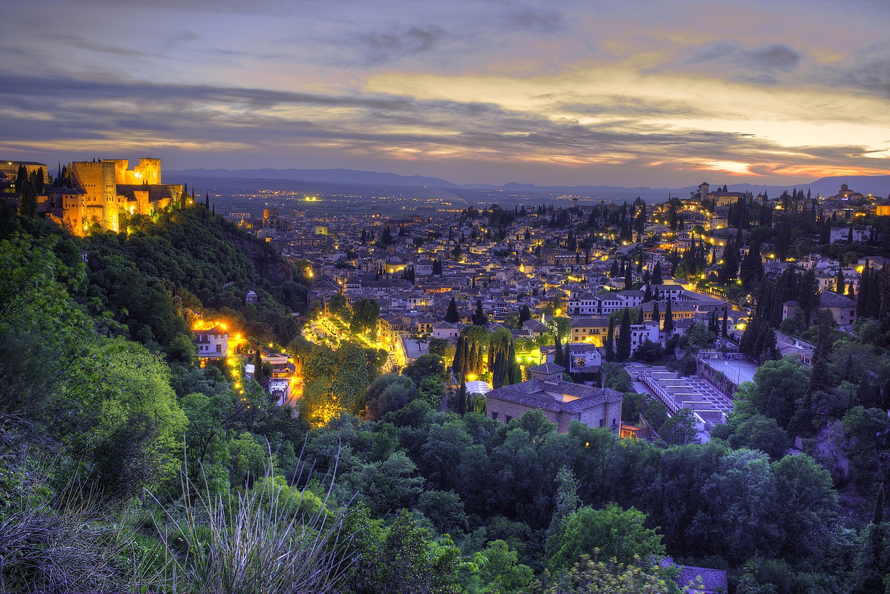 Granada, Ispanija, Andalūzija, Miesto Panorama, Saulėlydis, Vakariniai Žiburiai, Nemokamos Nuotraukos,  Nemokama Licenzija