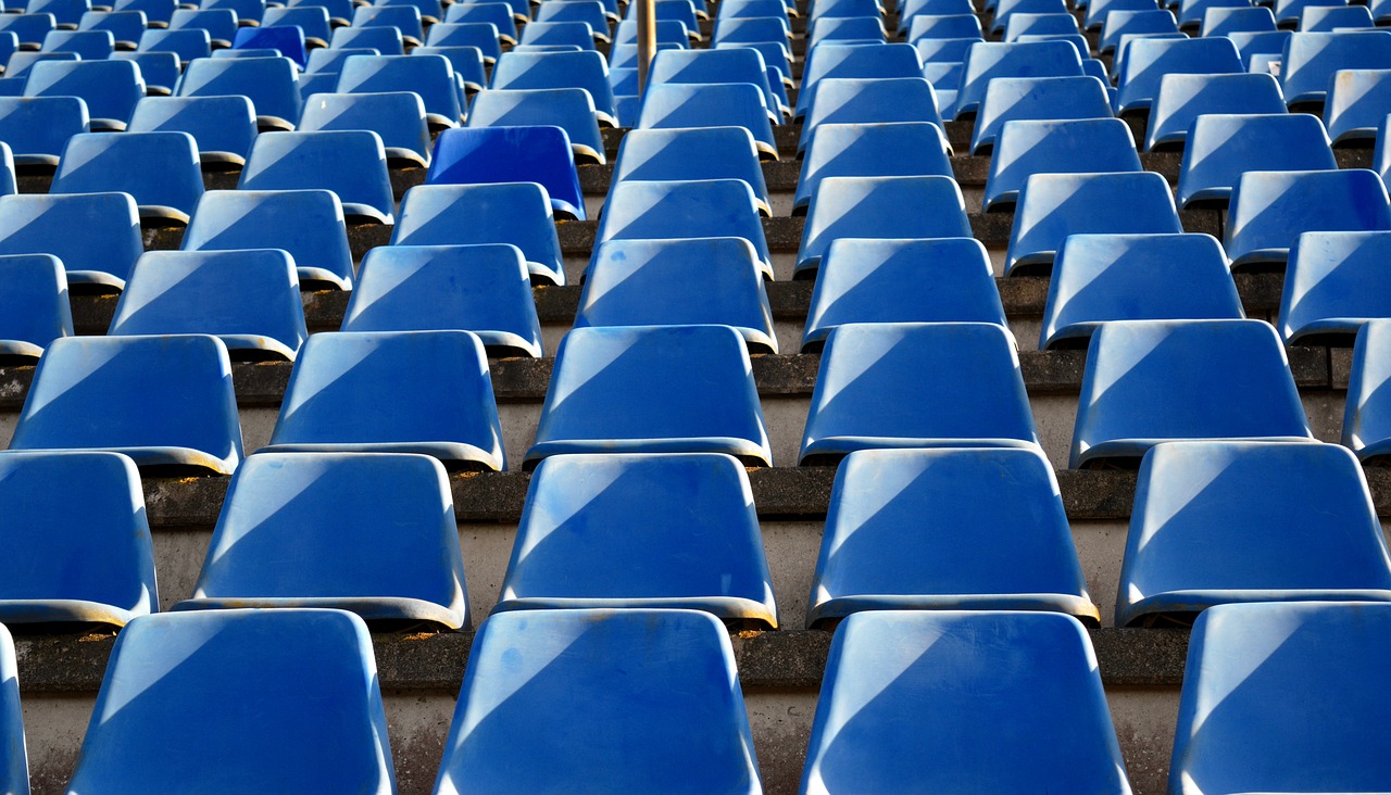 Grandstand, Sėdėti, Sėdynės, Sportas, Serijos, Kibirų Sėdynės, Auditorija, Tuščia, Perspektyva, Mėlynas