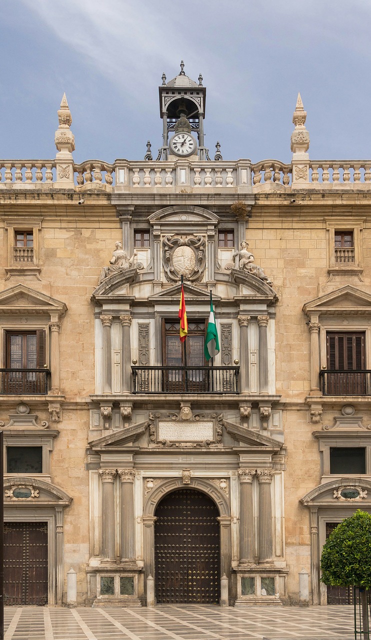 Granada, Ispanija, Aukščiausiasis Teismas, Teisingumas, Pastatas, Istorinis, Orientyras, Architektūra, Miesto, Miestas