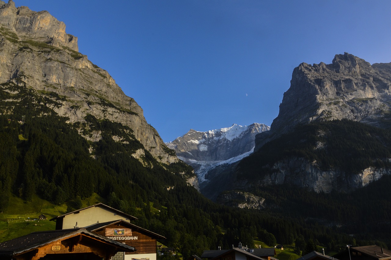 Grindelwald, Eigero Šiaurinis Veidas, Kleine Scheidegg, Šveicarija, Šiaurinė Siena, Alpių, Kalnai, Sniegas, Vienuolis, Pirmoji