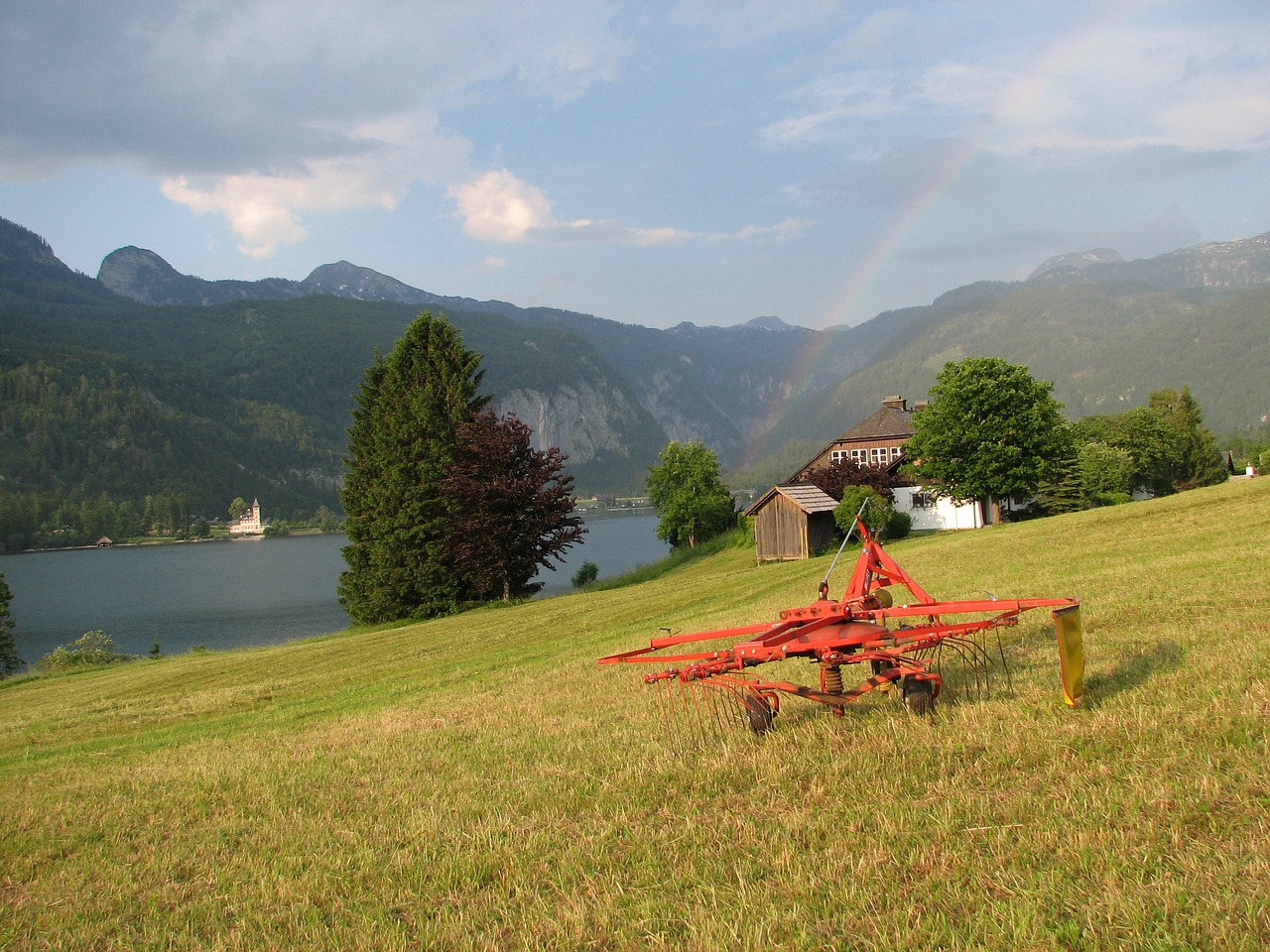 Grundlsee, Austria, Kalnai, Kraštovaizdis, Laukas, Vaivorykštė, Pieva, Žolė, Pjauti, Daugiau