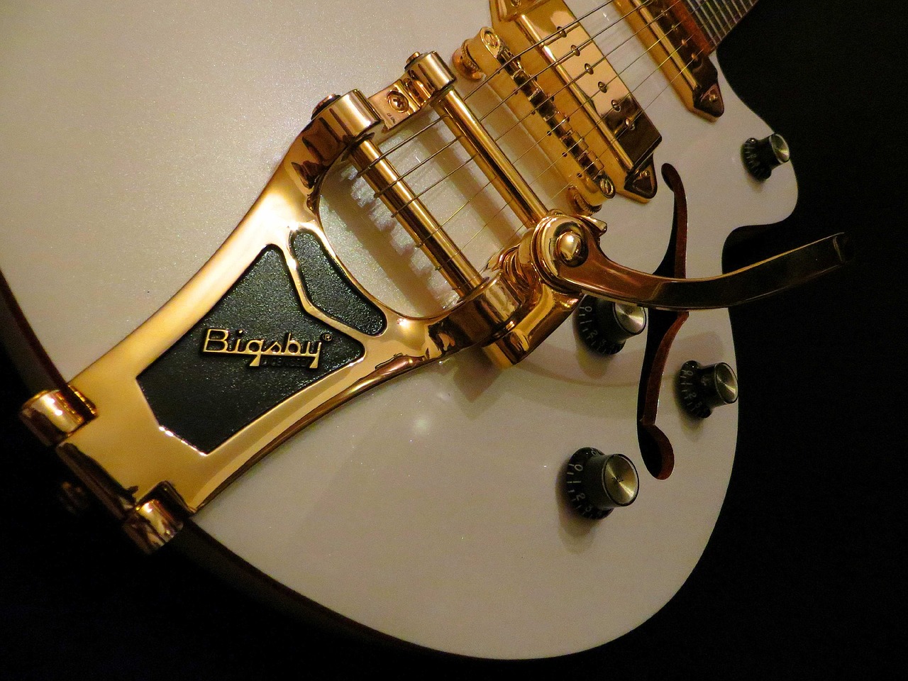 Gitara, Elektrinė Gitara, Pusiau Akustinė Gitara, Pusiau Tuščiaviduris, Styginis Instrumentas, Laukinis Katinis Karalius, Rockabilly, Elvis, Muzikinis Instrumentas, Bigsby