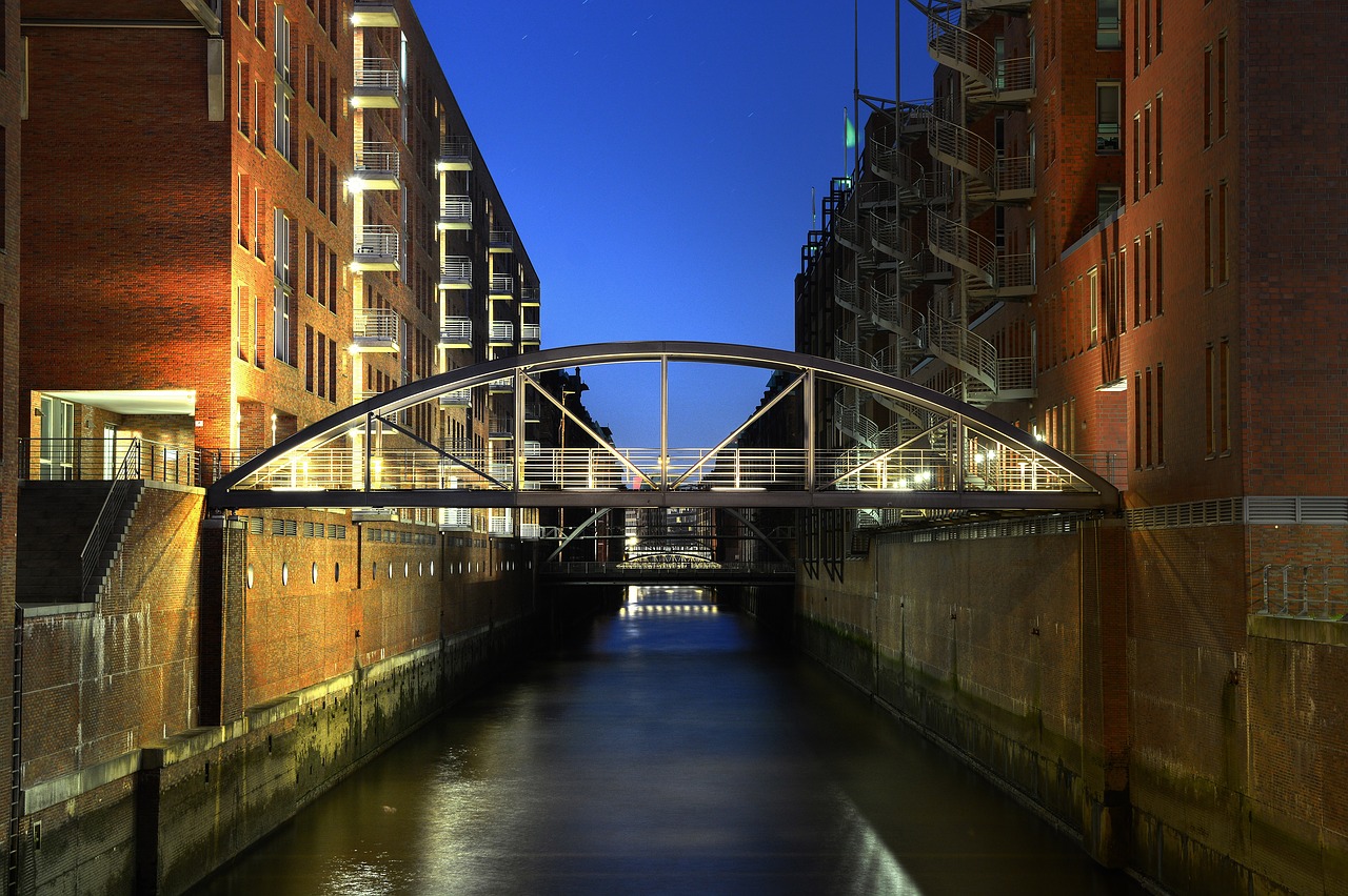 Hamburgas, Speicherstadt, Tiltas, Plyta, Senas Speicherstadt, Namai, Pastatas, Architektūra, Sandėlis, Vandens Keliai