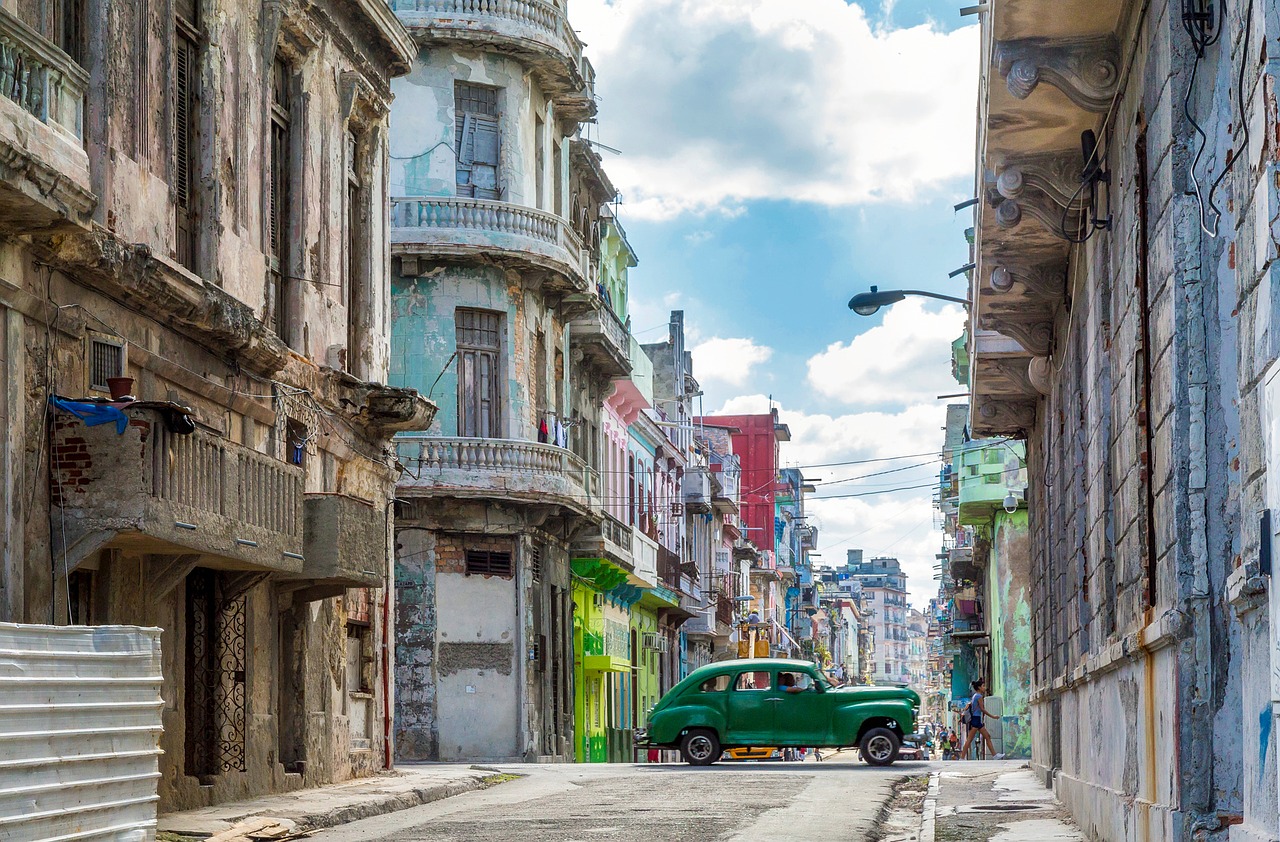 Havana, Kuba, Miestas, Miesto, Pastatai, Automobilis, Automatinis, Senas, Senovinis, Miesto Panorama