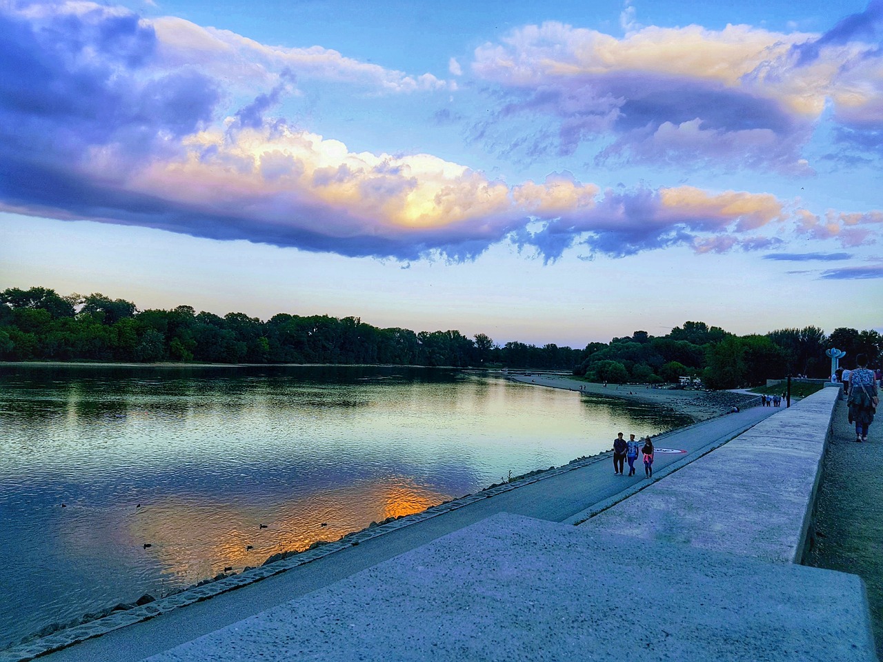 Hdr, Riverside, Debesis, Szentendre, Danube, Lentynas, Prieš Audrą, Kraštovaizdis, Nemokamos Nuotraukos,  Nemokama Licenzija