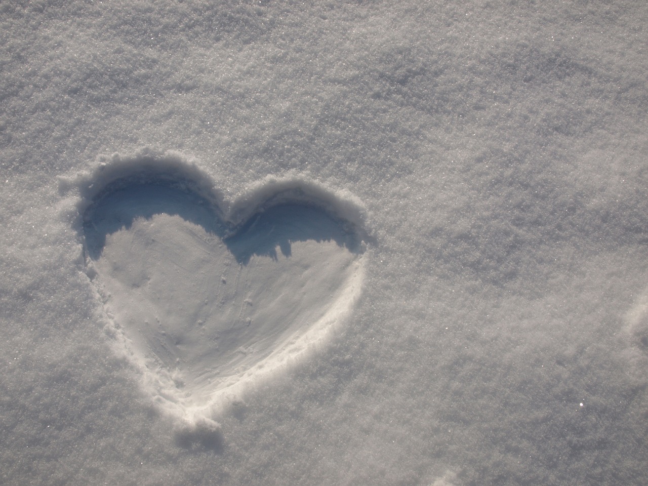 Širdis, Sniegas, Žiema, Atkreipti, Meilė, Romantiškas, Sniego Širdis, Valentino Diena, Spontaniškas, Simbolinis