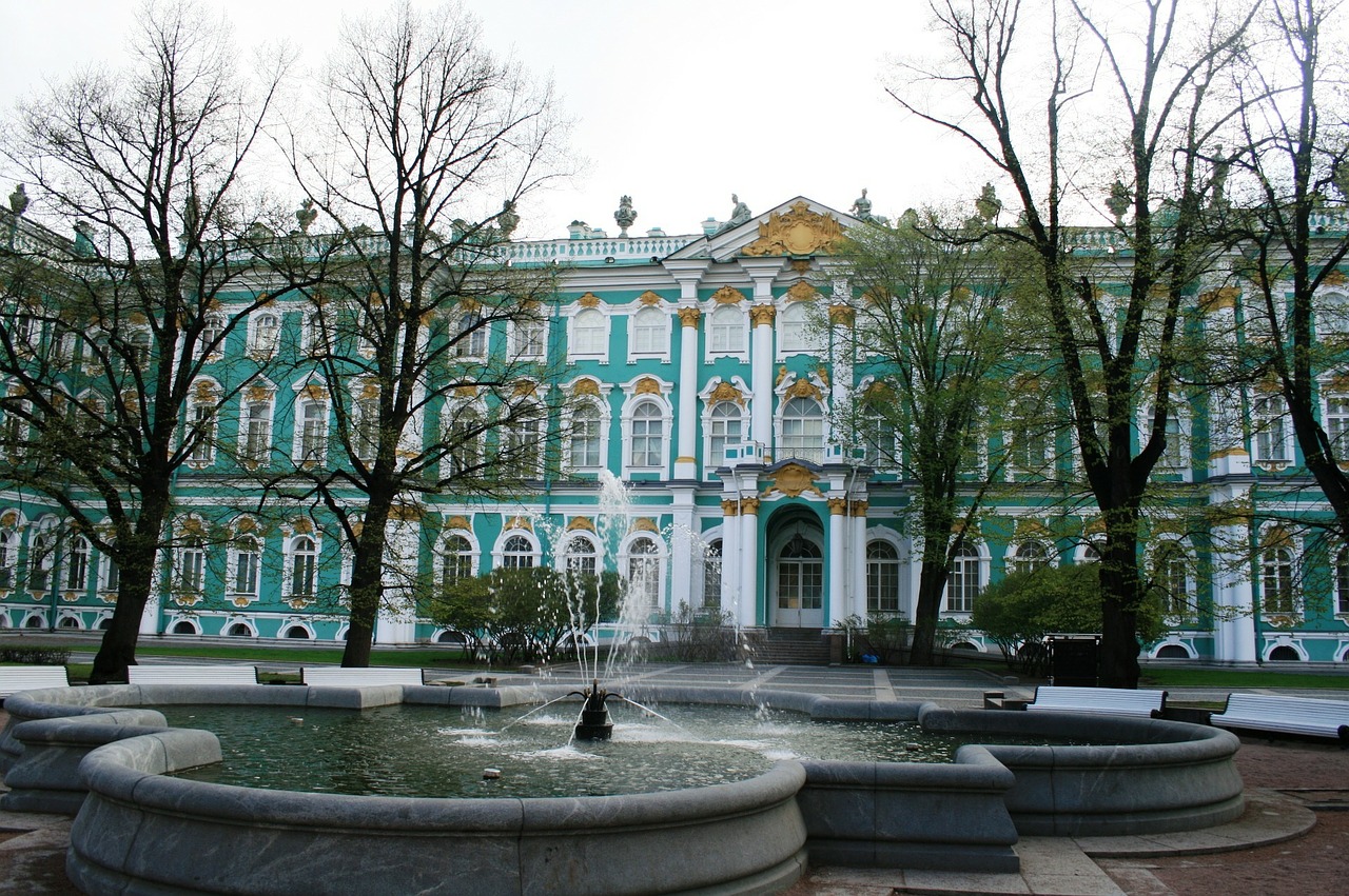 Hermitage, Žiemos Rūmai, Pastatas, Istorinis, Kultūrinis, Meno Ekspozicija, Žalias, Balta, Stulpai, Dekoratyvinis