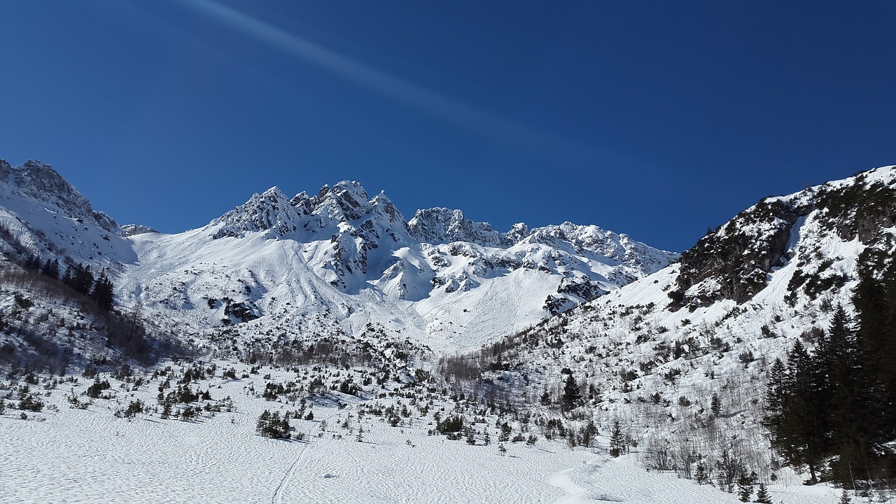 Aukšta Viršūnė Mitre, Allgäu, Fiderepass, Žiema, Sniegas, Kalnai, Warmatsgundtal, Fiderepasshütte, Alpinizmas, Debesuota