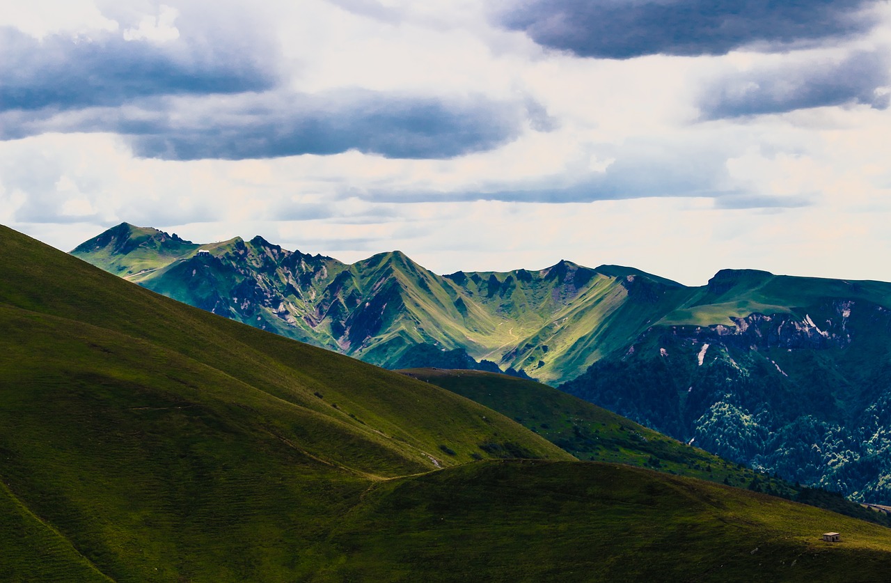 Highland, Žalias, Žolė, Kalnas, Dangus, Debesis, Vaizdas, Kraštovaizdis, Nemokamos Nuotraukos,  Nemokama Licenzija