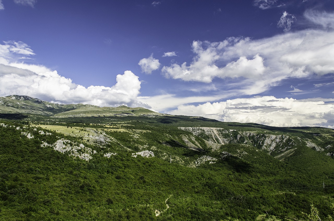 Highlands,  Vaizdas,  Panorama,  Kalnai,  Kraštovaizdis,  Akmenys,  Augmenija,  Cloudscape,  Miškas,  Medžiai