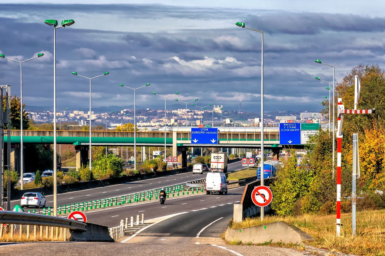 Greitkelis, Kelias, Eismas, France, Lyon, Asfaltas, Vairuoti, Situacija, Transporto Priemonės, Greitis