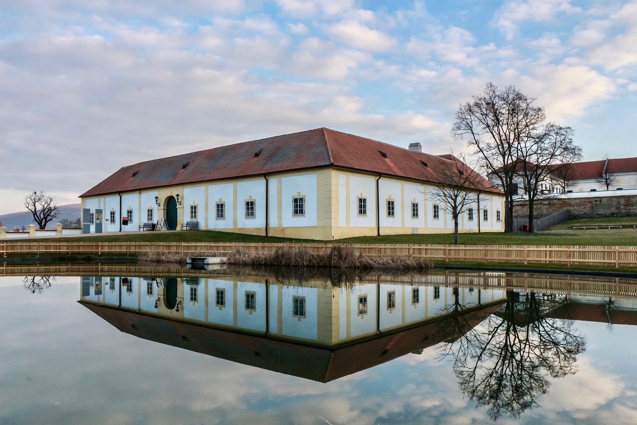 Istorinis Namas, Ežeras, Veidrodis, Tvenkinys, Austria, Vanduo, Vaizdingas, Simetriškas, Nemokamos Nuotraukos,  Nemokama Licenzija