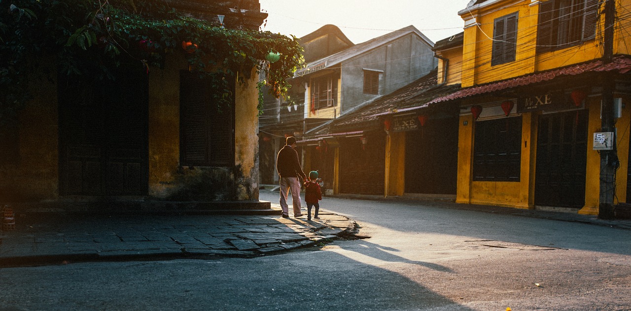 Hoi An, Vietnamas, Kelionė, Rašyti, Asija, Žmonės, Saulėtas, Namai, Vaikas, Vyras Su Vaiku