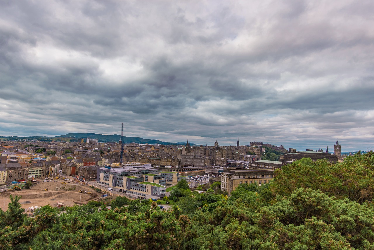 Edinburgo Holyrood Parkas, Edinburgo Miesto Vaizdas, Miestas, Panorama, Vaizdas, Kapitalas, Senas, Pastatas, Kalnas, Paminklas