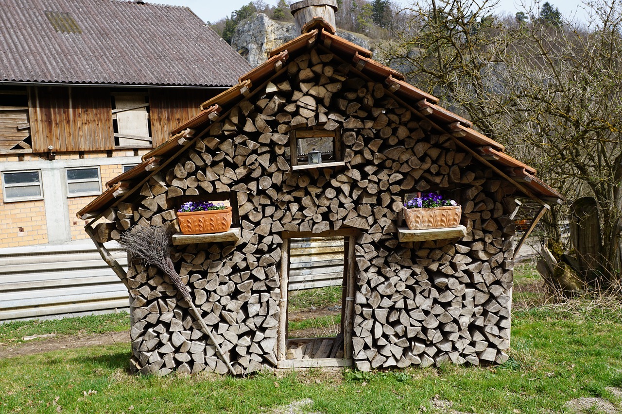 Namai, Mediena, Kaimas, Vakarėlis, Sėkmė, Hobis, Kūrybingas, Meilė, Dėkingumas, Aukos