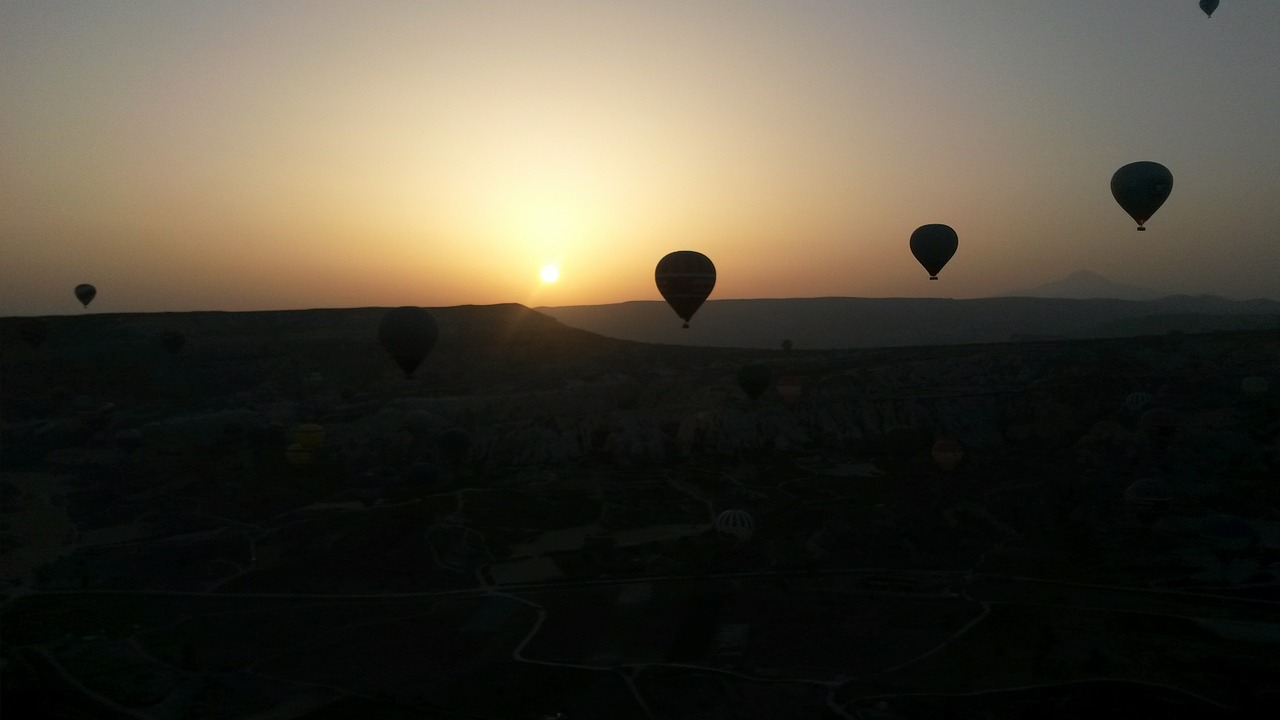 Karšto Oro Balionas, Balionas, Skrydis Karšto Oro Balionu, Nuotykis, Turkija, Cappadocia, Saulėtekis, Nemokamos Nuotraukos,  Nemokama Licenzija