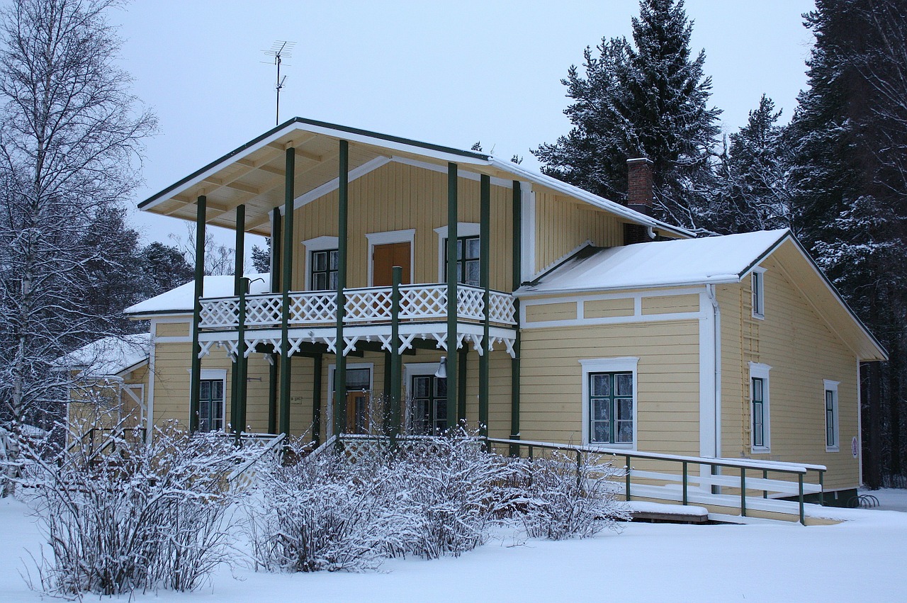 Namas, Namai, Žiema, Sniegas, Ledas, Architektūra, Medžiai, Augalai, Dangus, Debesys