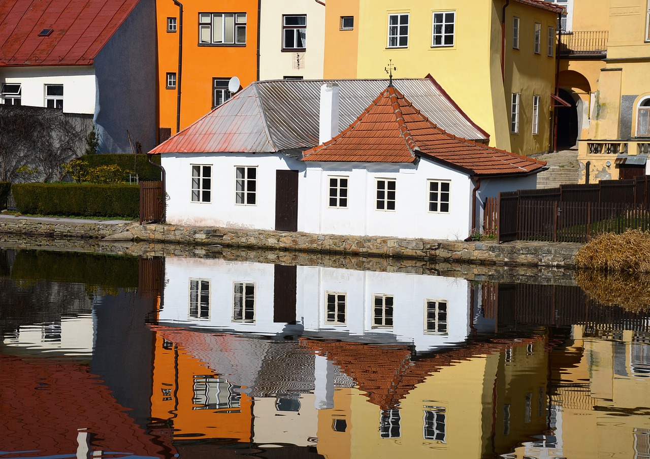 Namai, Spalvos, Vanduo, Atspindys, Pietų Bohēma, Saulė, Tvenkinys, Paviršius, Architektūra, Nemokamos Nuotraukos