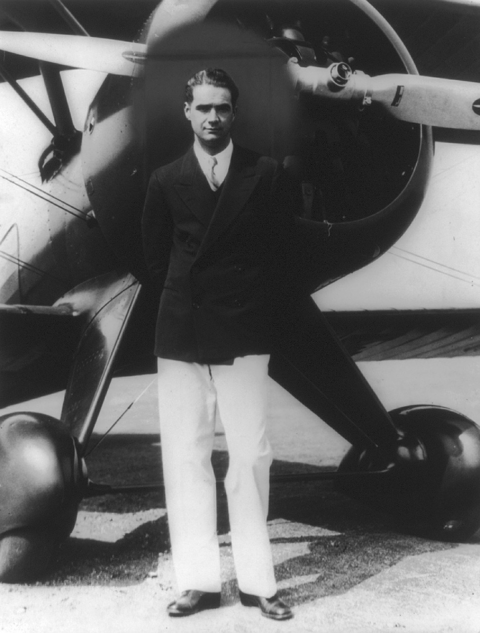 Howard Hughes, Aviatorius, Vyras, Asmuo, Pramonininkas, Aviacijos Ir Kosmoso Inžinierius, Filantropas, Filmo Kūrėjas, Įtakingas, Pasiturintis