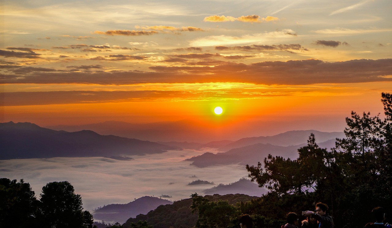 Huai Nam Dang, Chiang Mai Tailandas, Saulėtekis, Nemokamos Nuotraukos,  Nemokama Licenzija