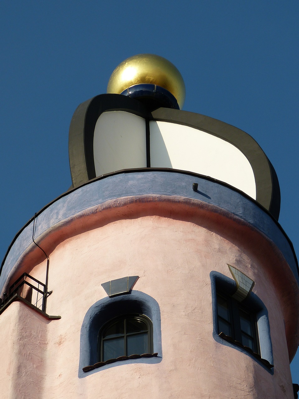 Hundertwasser, Namai, Architektūra, Langas, Pastatas, Fasadas, Rutulys, Šiuolaikiška, Auksinis, Magdeburgas