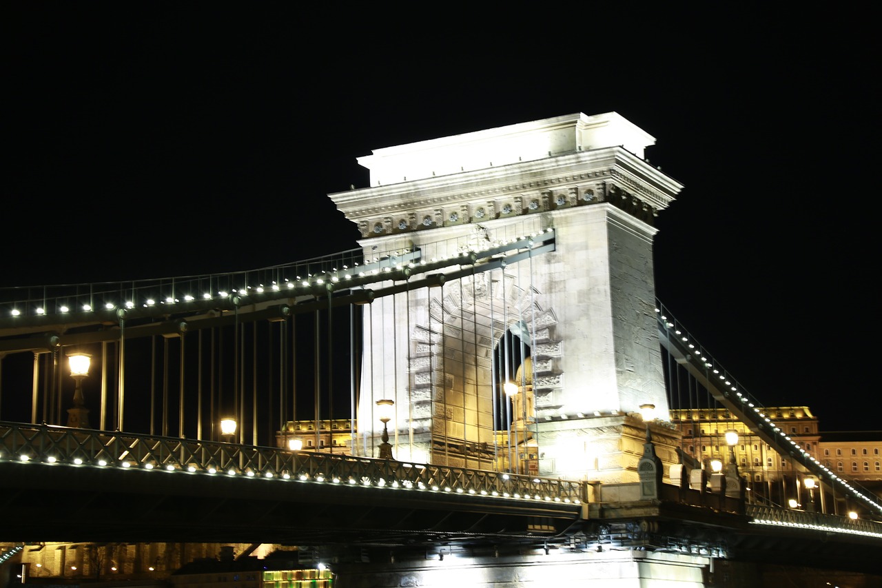 Vengrija, Budapest, Szechenyi Grandinės Tiltas, Nemokamos Nuotraukos,  Nemokama Licenzija