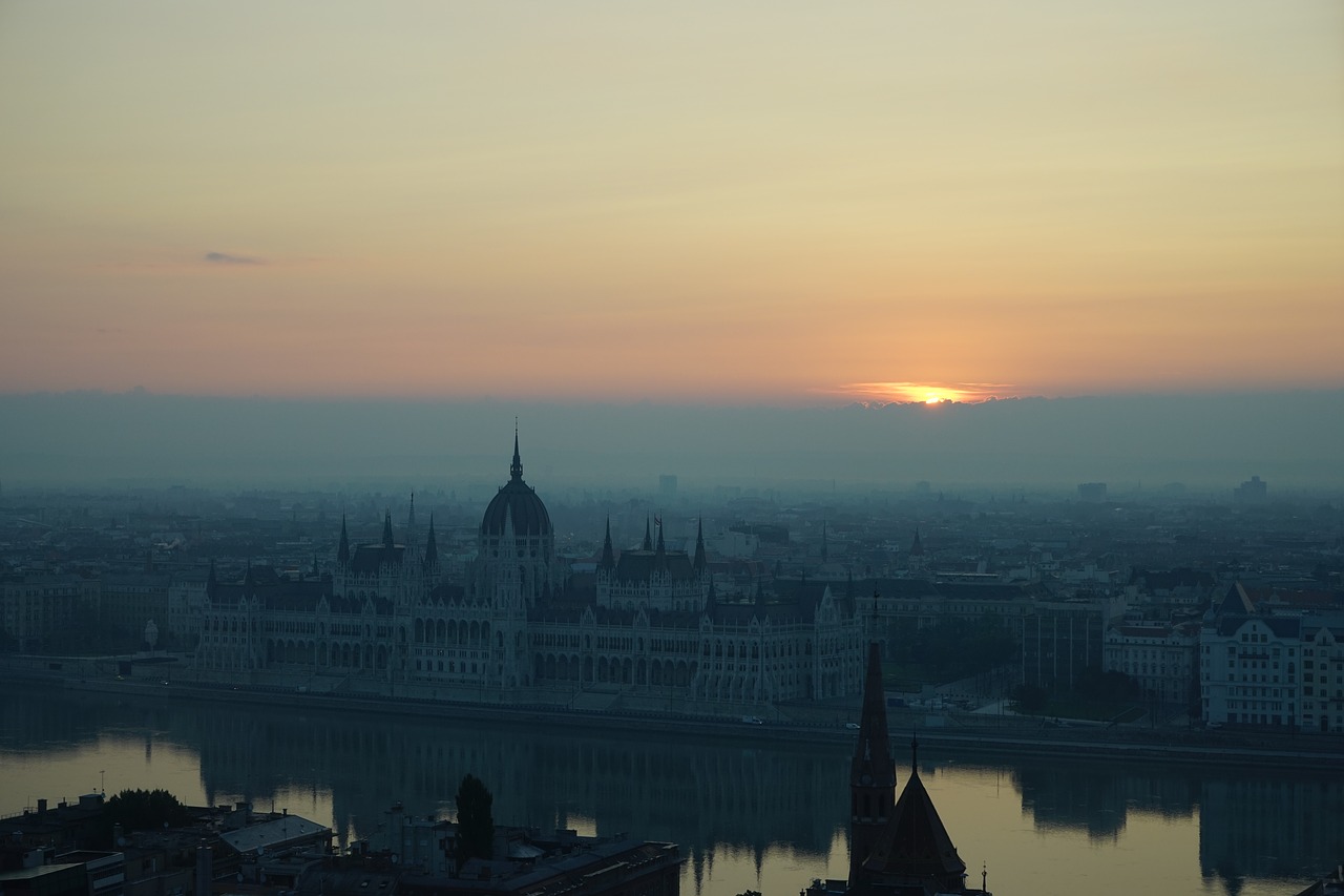 Vengrija, Budapest, Parlamento Rūmai, Žmonės, Nemokamos Nuotraukos,  Nemokama Licenzija