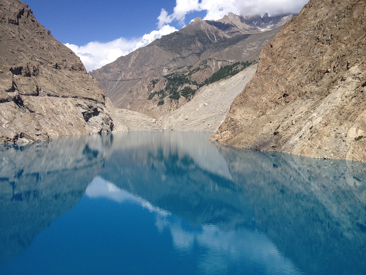 Ežeras, Ataabad Ežeras, Hunza, Grožis, Gilgitbaltistan, Stovai, Kraštovaizdis, Nemokamos Nuotraukos,  Nemokama Licenzija