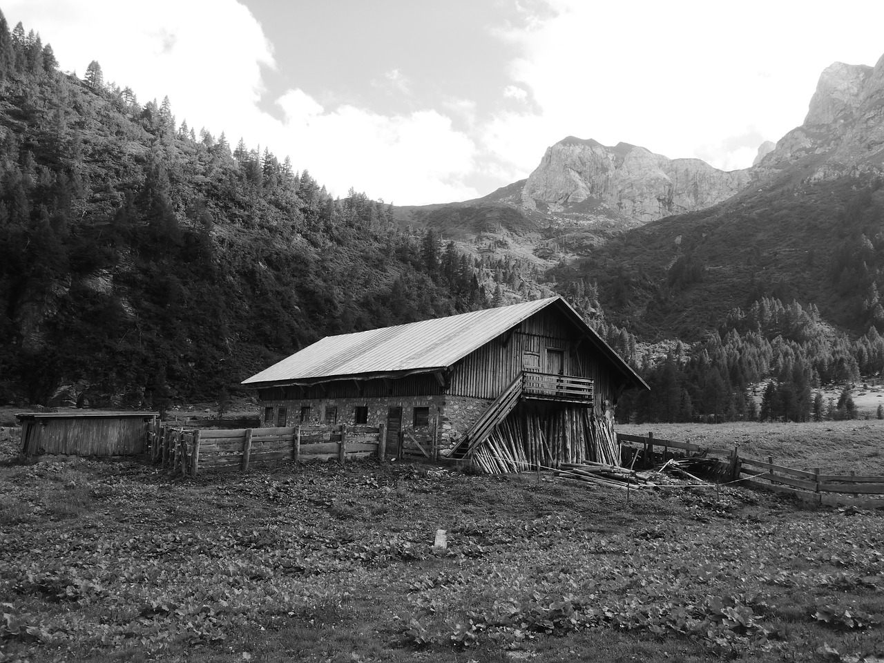 Namelis, Alm, Alm Būstas, Kalnų Namelis, Vasara, Kalnas, Alpių Namelis, Dolomitai, Kraštovaizdis, Mediena