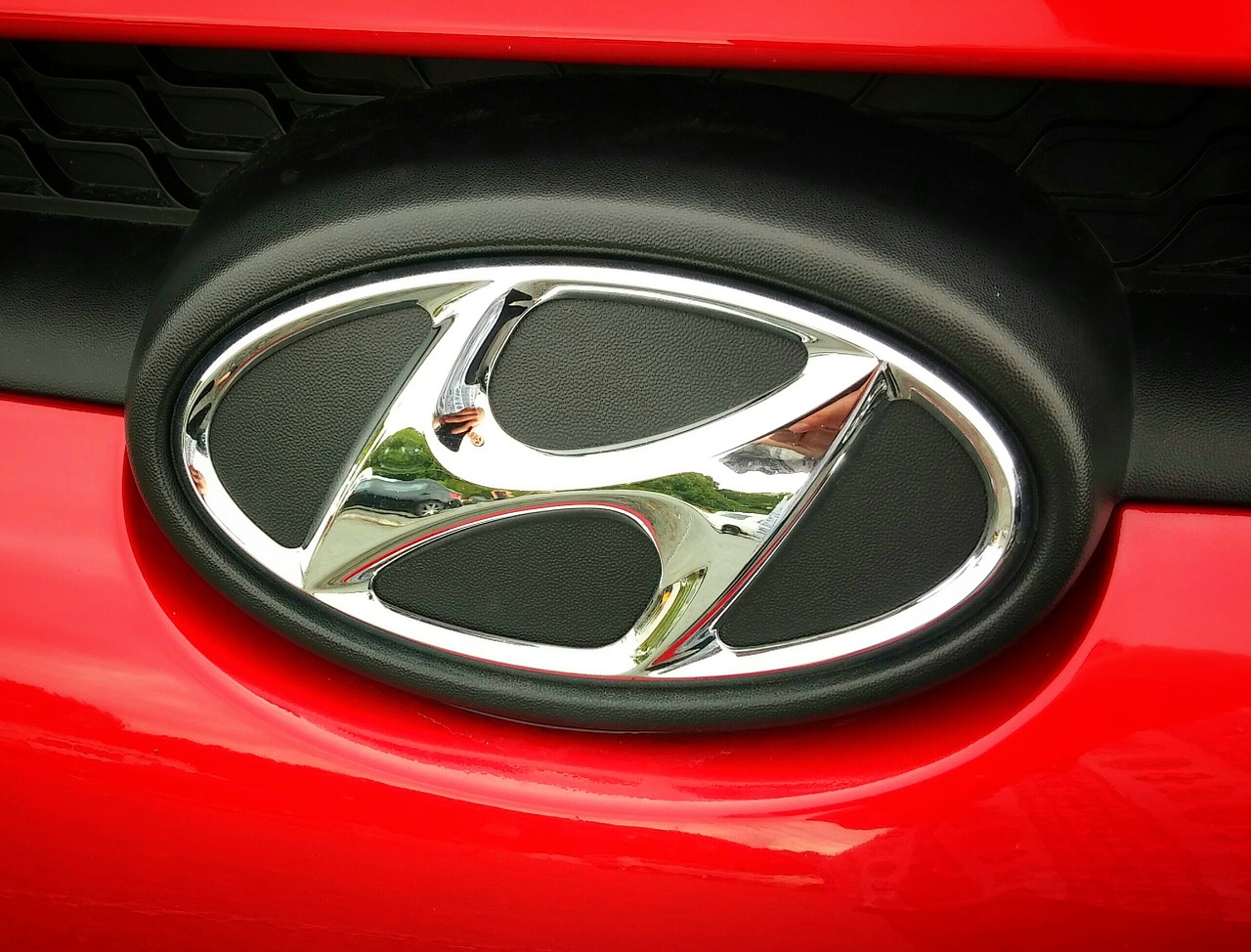 Hyundai, Automobilis, Transporto Priemonė, Ženklelis, Emblema, Raudona, Nemokamos Nuotraukos,  Nemokama Licenzija