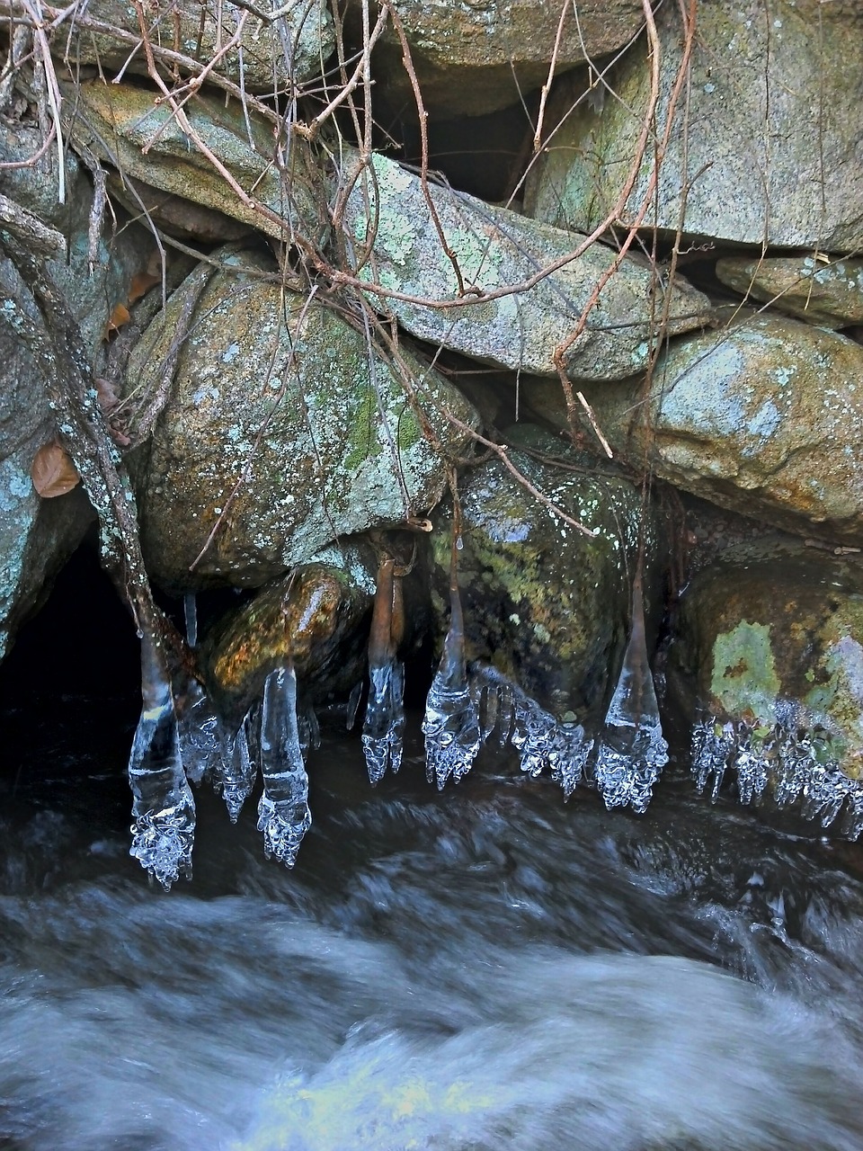 Ledas,  Glob,  Iceglob,  Vandens,  Srautas,  Rokas,  Begantis Vanduo,  Pakabinti, Nemokamos Nuotraukos,  Nemokama Licenzija